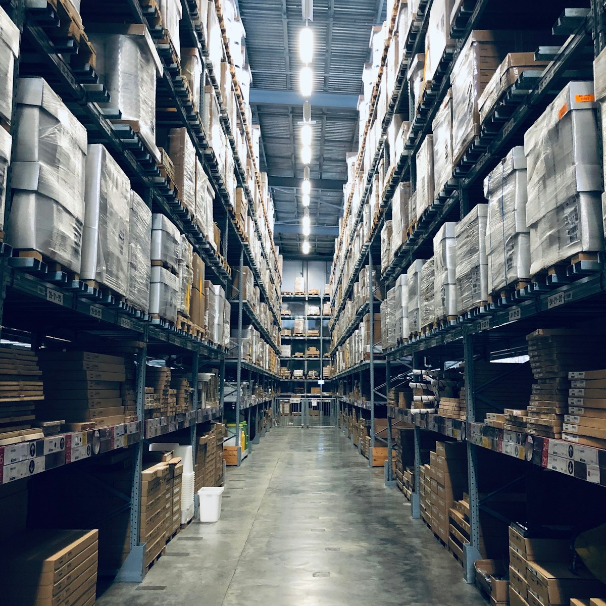 Bodega con inventario listo para despacho